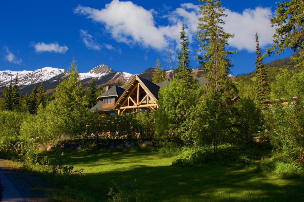 Vagabond Lodge At Kicking Horse Golden Luaran gambar